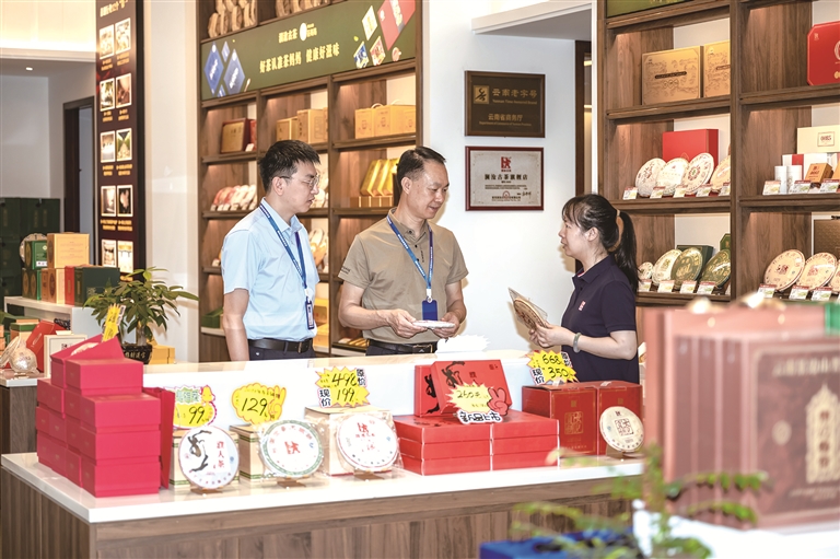 深化治理斩断风腐一体链条